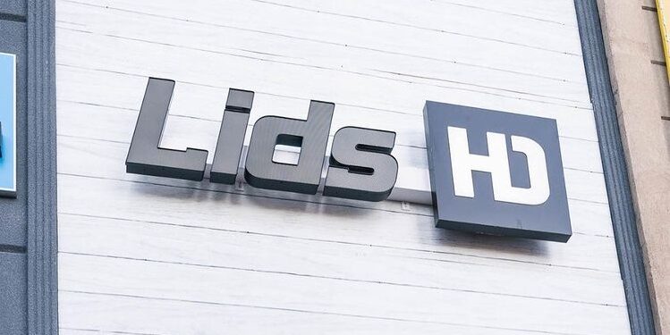 The Source | Lids Debuts New Concept Store – Lids Hat Drop – in Queens’ Fashion and Cultural Hub