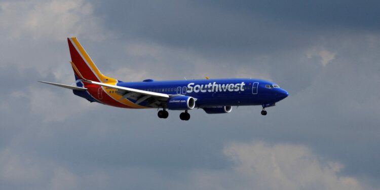 Sources | Southwest Airlines flight cancellations cause concern