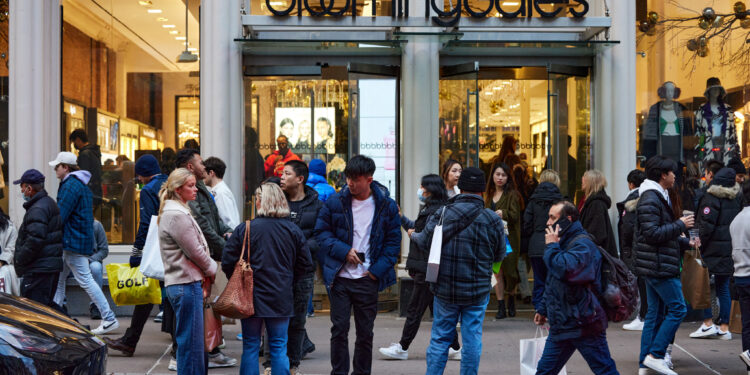 Record number of shoppers expected to shop on Super Saturday