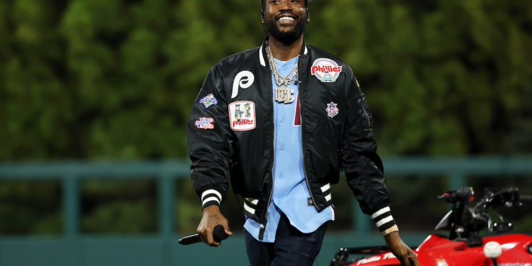 Meek Mill Receives Amnesty from Pennsylvania Governor Tim Wolf