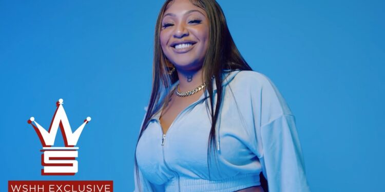 source |[WATCH] Rapper Billy B says she saw Lola Brooke after Lil Kim performance snubbed