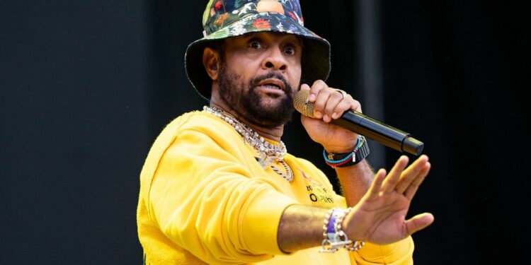 Shaggy urges dancehall artists to get an education about the business of music
