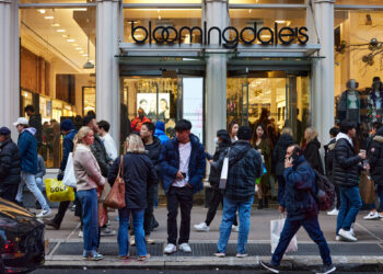 Record number of shoppers expected to shop on Super Saturday