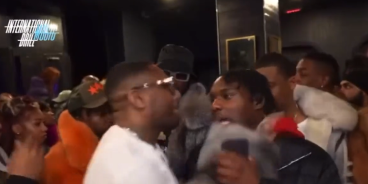 Un rappeur agresse un Youtubeur 😳